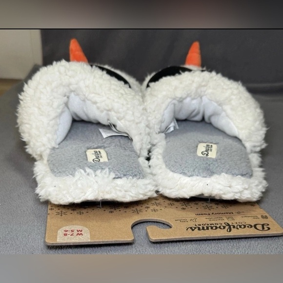 Dearfoams Snowman Slippers Womens 7-8
Mens 5-6 - Picture 5 of 7
